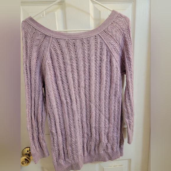 American Eagle Sweater Women Lilac, Knit, 3/4 sleeves and Scoop Neck Size XS - Picture 2 of 10